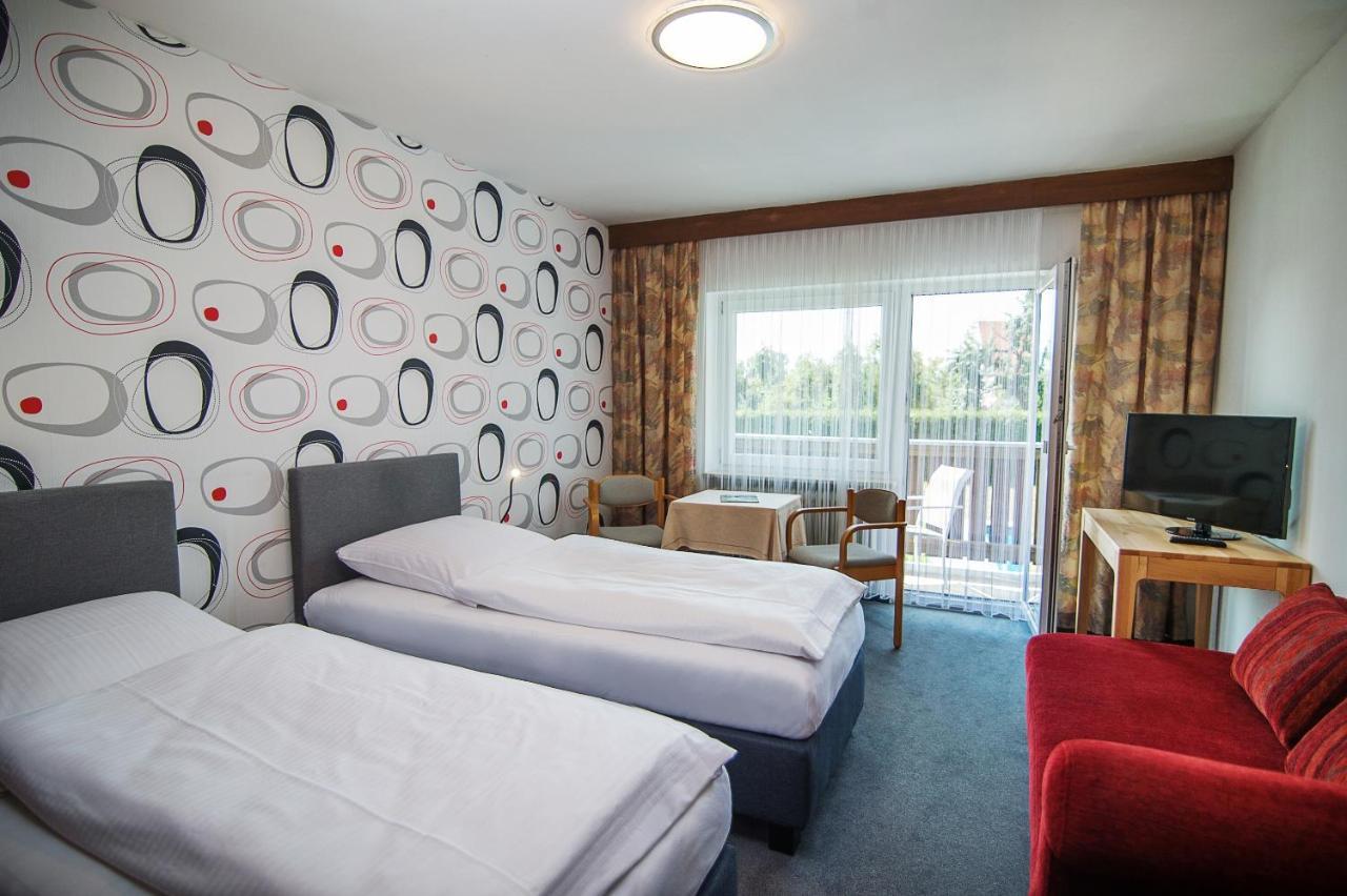 Hotel-Pension Seitz Вольфрамс-Эшенбах Экстерьер фото